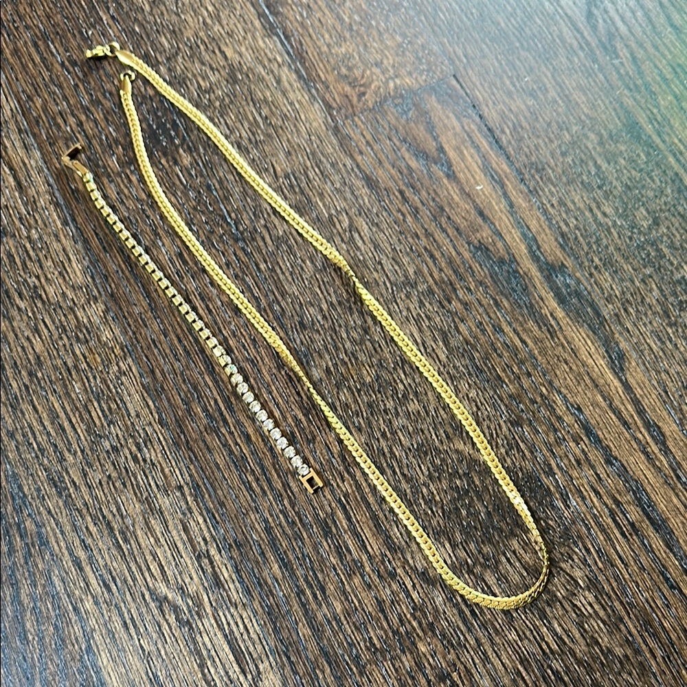 Ellie veil necklace and bracelet.